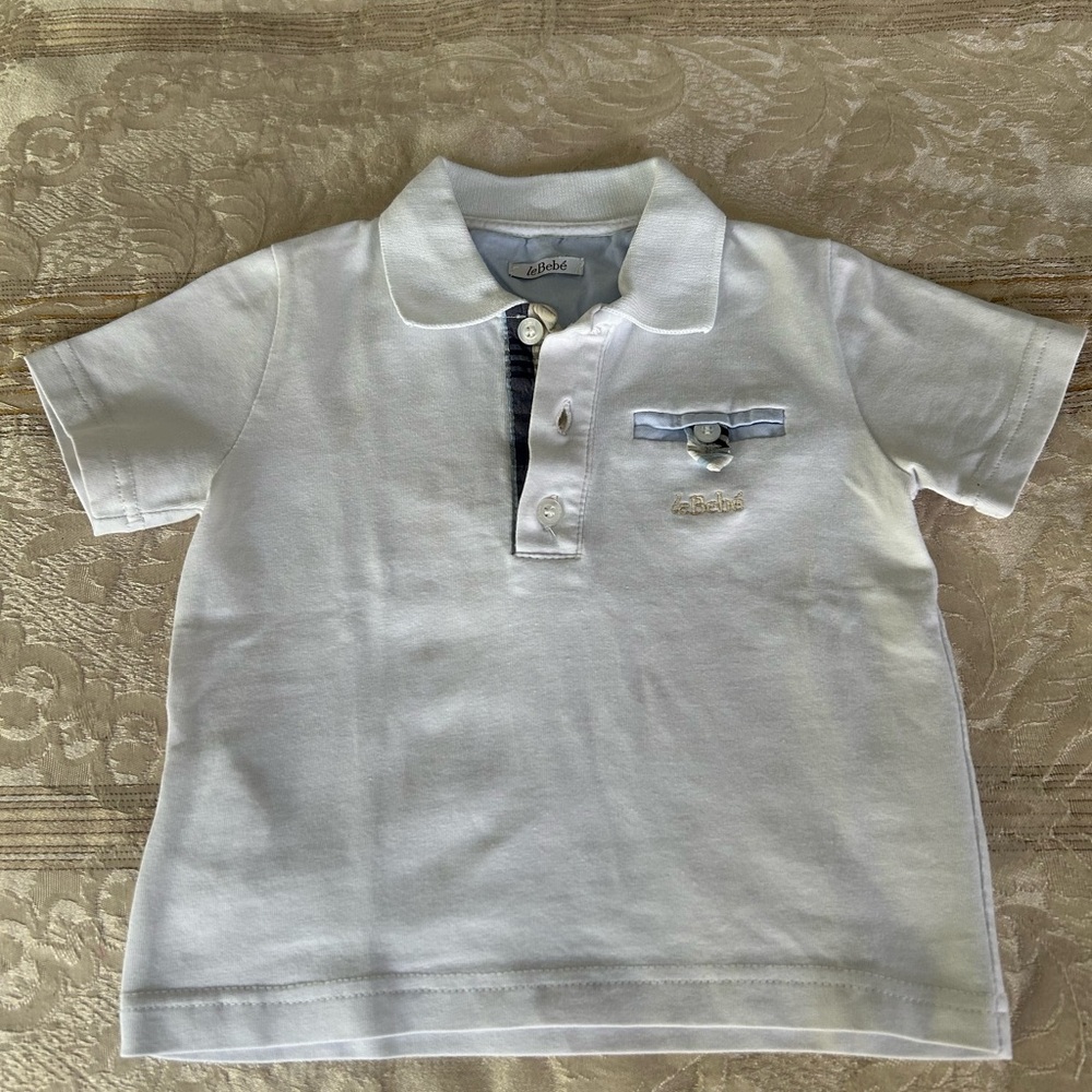 Le Bebe white T-shirt with blue trim. 18M